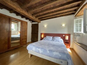 4 bedrooms