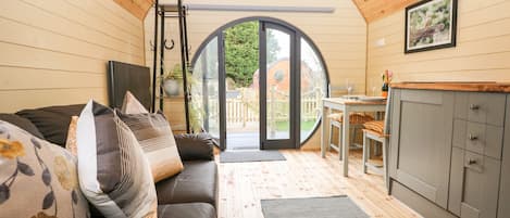ChaumiÚre | 1 chambre, décor unique, ameublement unique, accÚs au Wi-Fi (inclus)