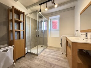 Shower - GASTAINALDEKO BORDA - SARE (SARE)