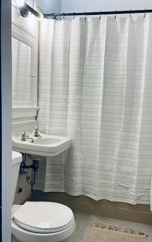 Hair dryer, towels