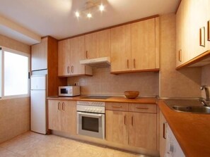 Private kitchen - HOMEABOUT CERVANTES APARTMENT 27 (2BR 1BT) (Malaga)