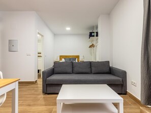 TV - HOMEABOUT LA MERCED LOFT 8 (Malaga)