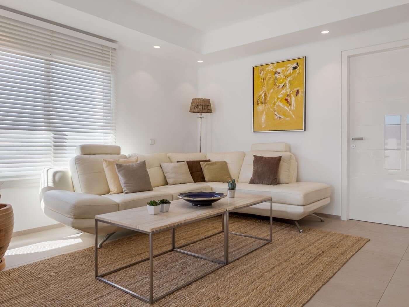 2 bedroom apartment and sea views in Playas del Duque (adults only)