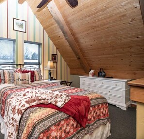 1 slaapkamer, een bureau, een strijkplank/strijkijzer, gratis wifi