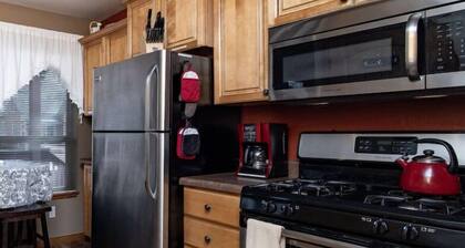 *BBQ *Pet Friendly *WIFI *Walk to Whiskey Row