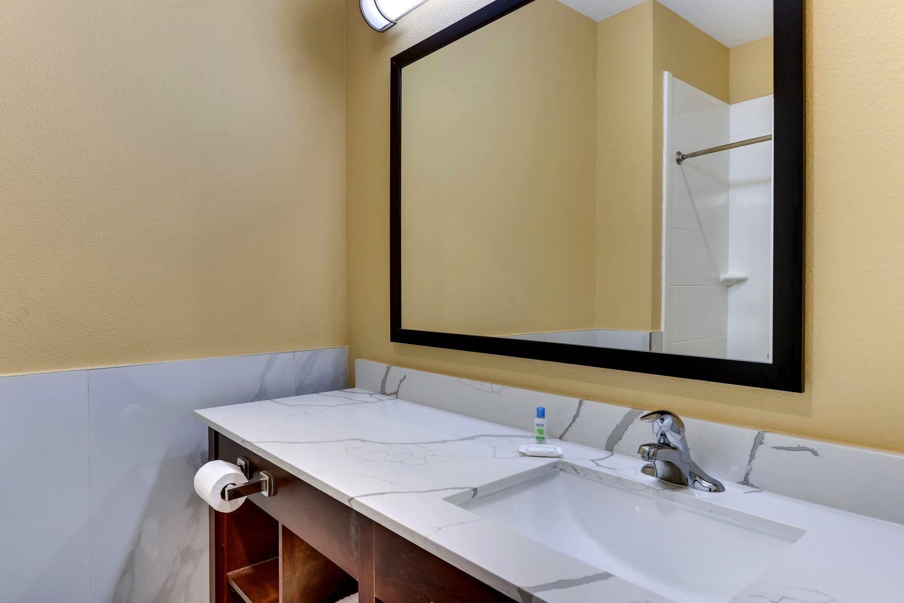 Family Suite in Port Aransas Texas - Captains Quarters Inn