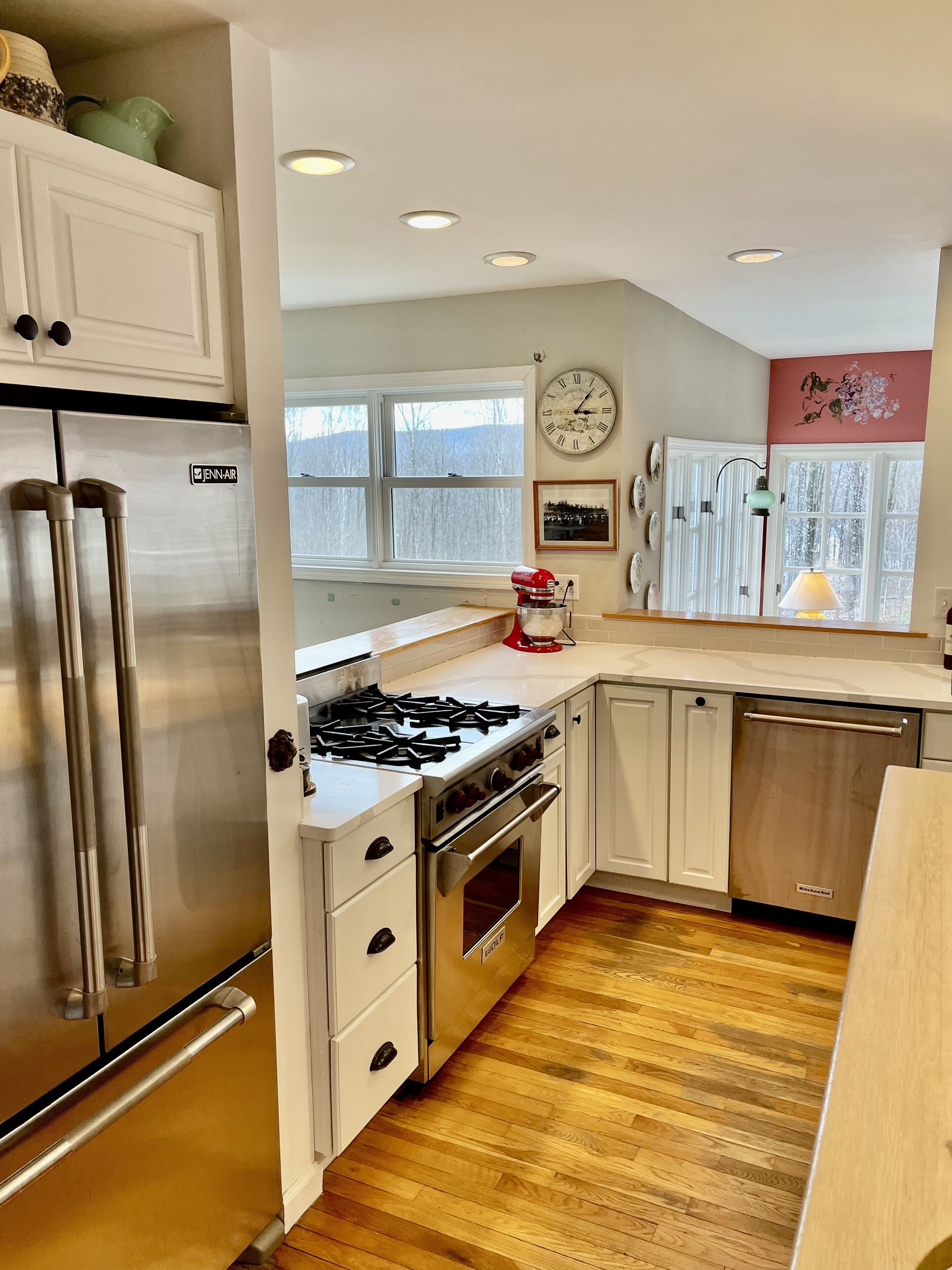  Three Maple Drive Contemporary with Beautiful Views