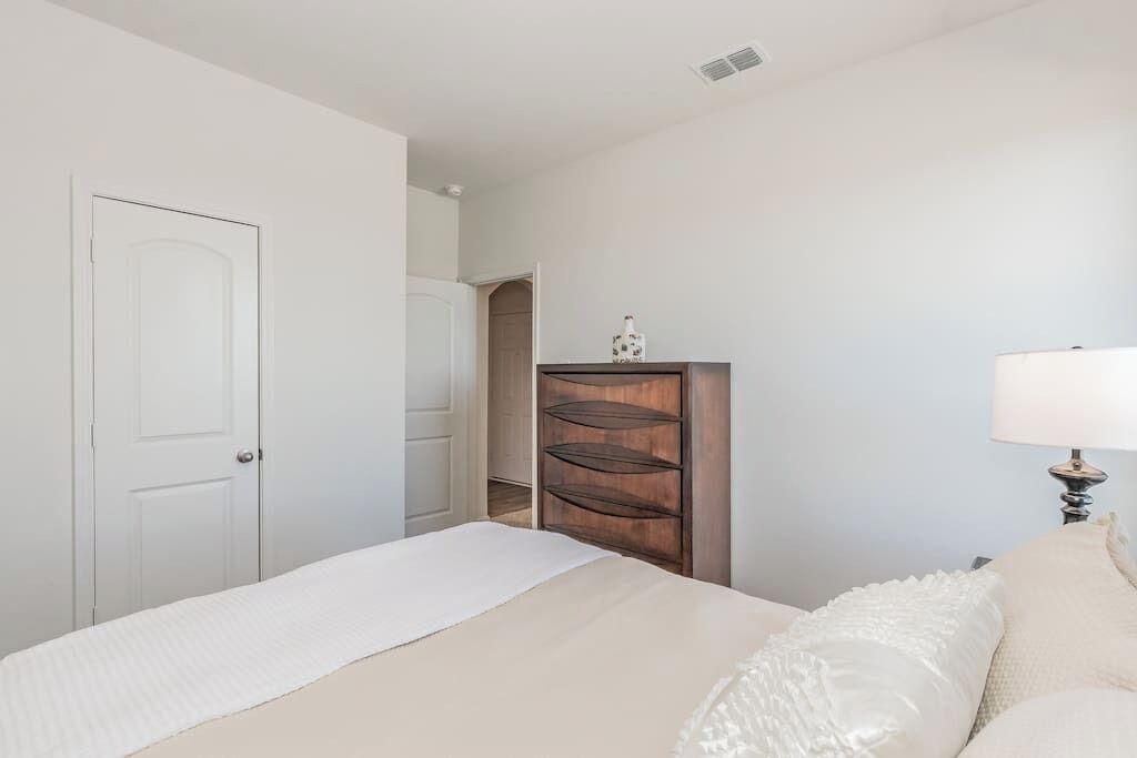 Place all your stuff in this beautiful wooden wardrobe