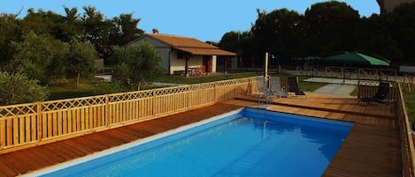 Seasonal outdoor pool
