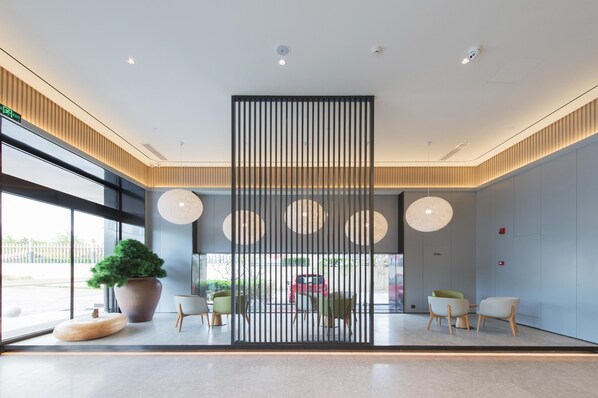 Lobby - Ji Hotel (Qinhuangdao)