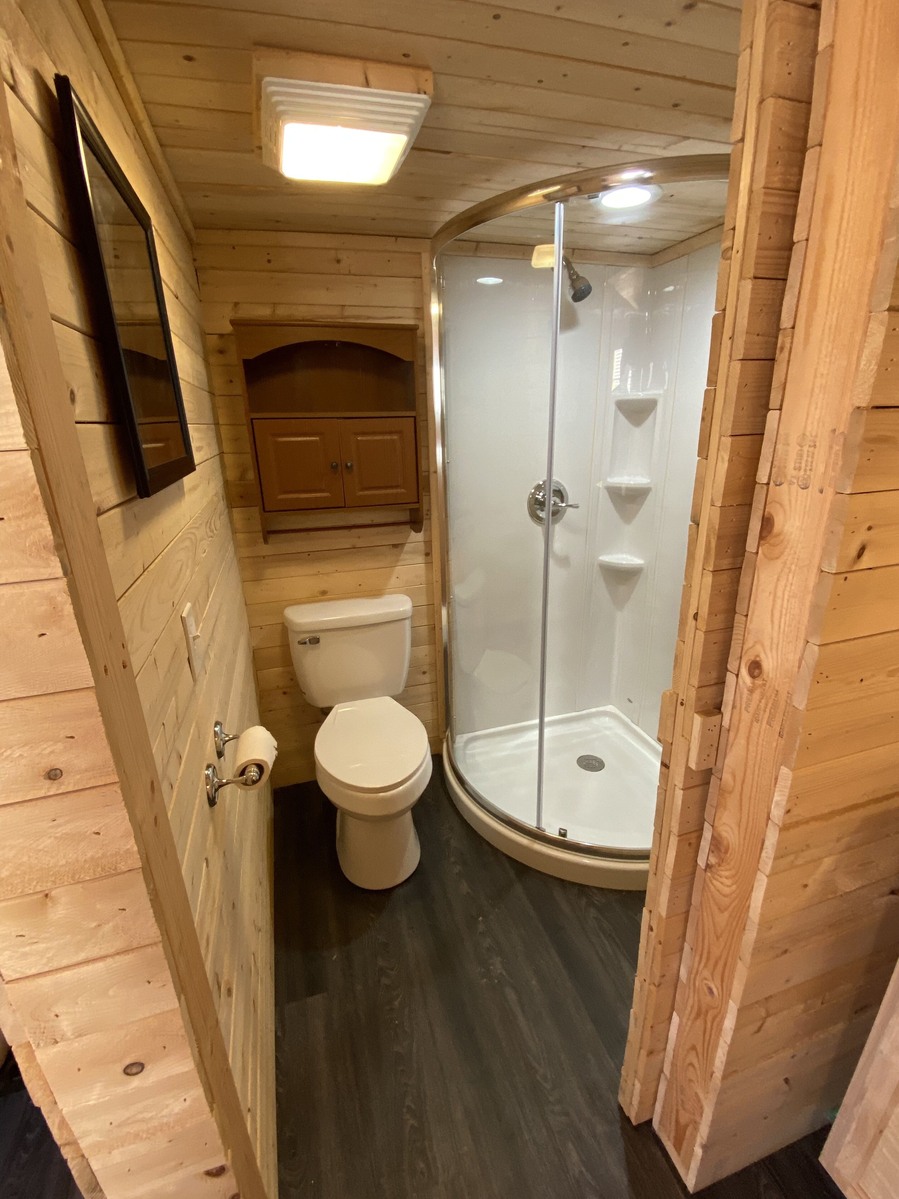 Between The Lakes Cozy Cabin- Free Park Pass