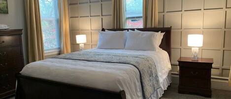 1 slaapkamer, een strijkplank/strijkijzer, wifi, beddengoed