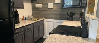 Fully Furnished 1BR Apartment