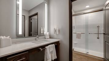 Studio Suite, 1 Katil Raja (King) | Pancuran Bilik Mandi