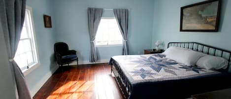 4 bedrooms, iron/ironing board, travel cot, free WiFi