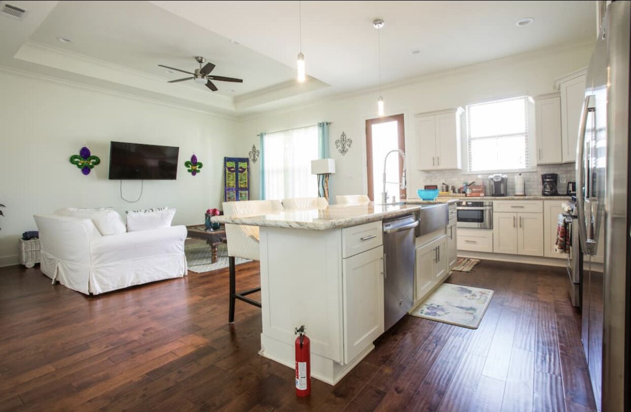 Artistic House in New Orleans 6-8 minutes to French Quarters