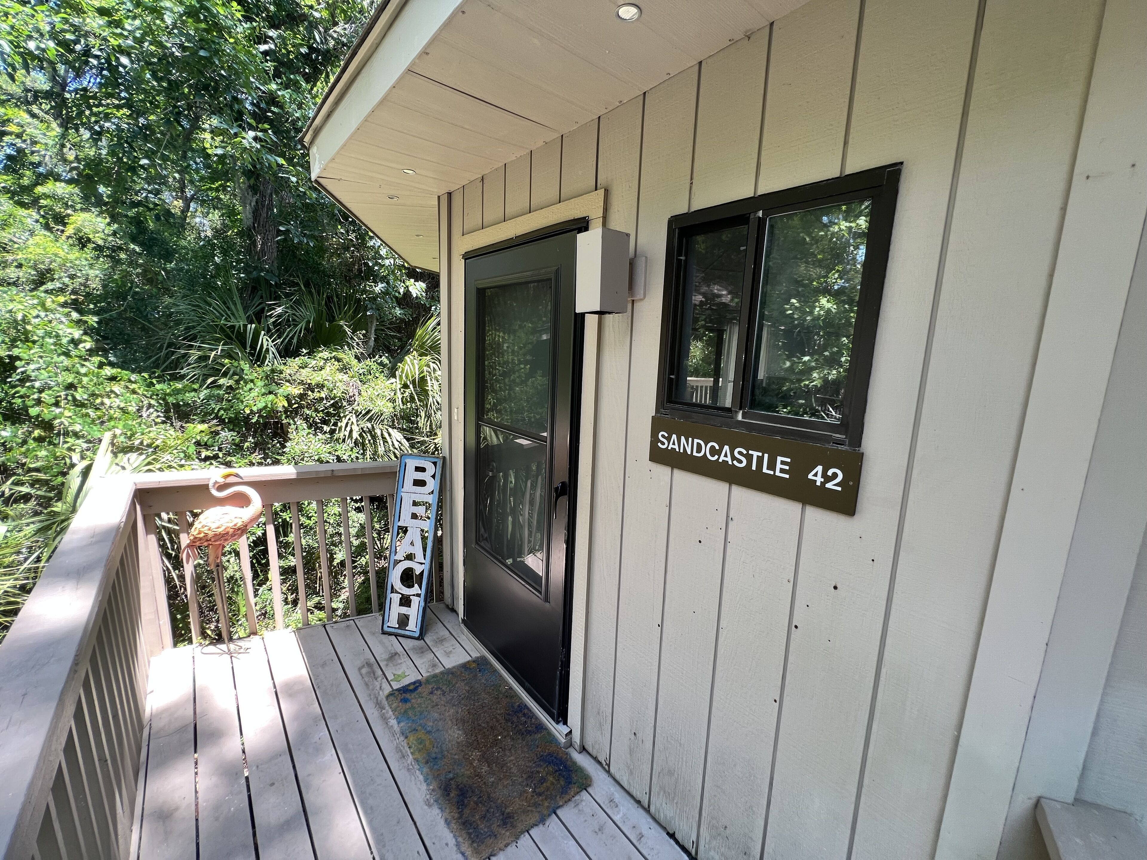 Two Bdrm Sea Pines Bungalow on a Quiet Cul-de-sac - walk to beach - Pets Welcome