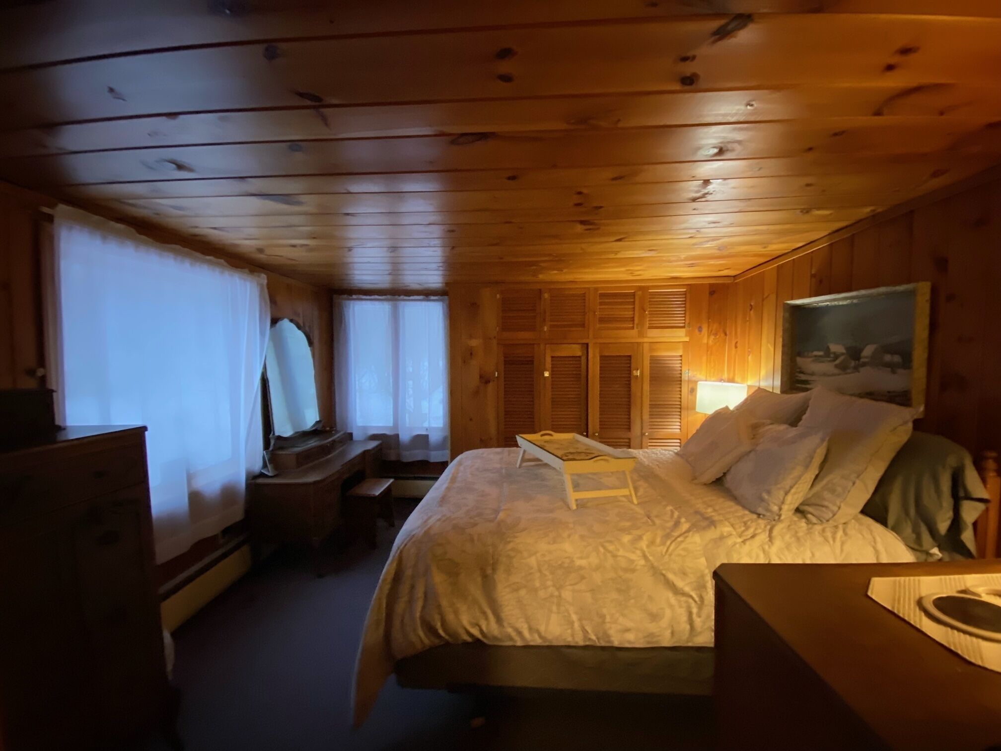 5 min to Mt. Sunapee/Short walk to Newbury Harbor & Beach/Large Backyard