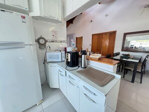 Réfrigérateur, four, plaque de cuisson, lave-vaisselle