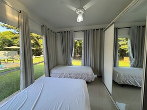 4 bedrooms, iron/ironing board, free WiFi, wheelchair access