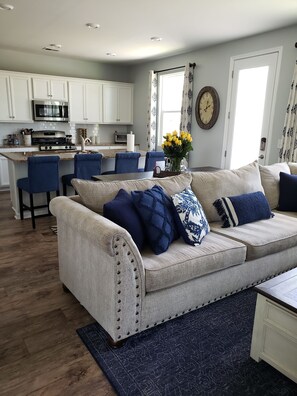 Smart TV - Vacation in Style and Comfort - Minutes From Everything!
A Family Dream Getaway! (Myrtle Beach)