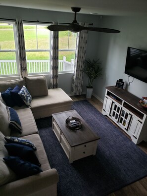 Smart TV - Vacation in Style and Comfort - Minutes From Everything!
A Family Dream Getaway! (Myrtle Beach)