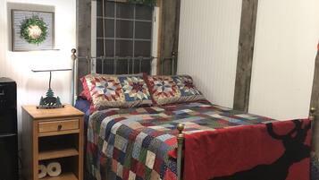 1 makuuhuone, työpöytä, ilmainen Wi-Fi, vuodevaatteet