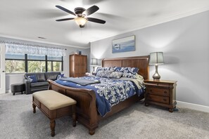 3 habitaciones, escritorio, tabla de planchar con plancha y wifi gratis