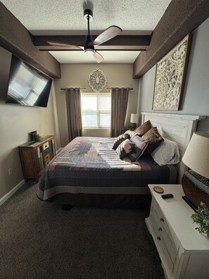 2 Schlafzimmer, Bügeleisen/Bügelbrett, kostenloses WLAN, Bettwäsche