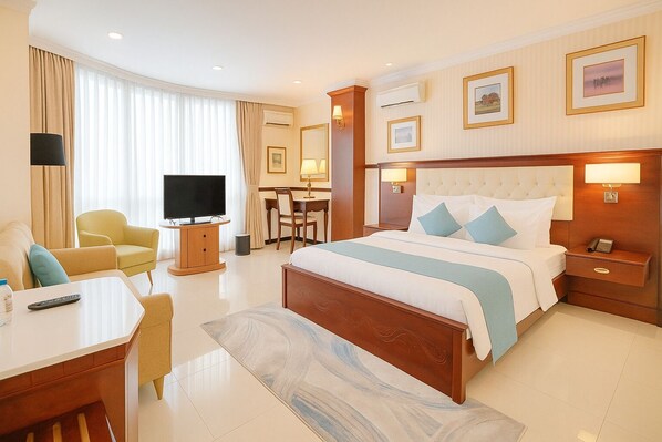 Minibar, individually decorated, individually furnished, desk - S79 Sunflower Hotel & Spa (Ho Chi Minh City)