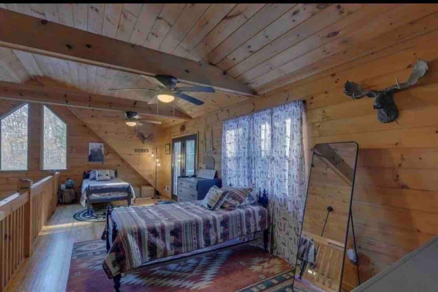 ʕ•ᴥ•ʔ Private Pond on 7 acres - Honey's Hideaway