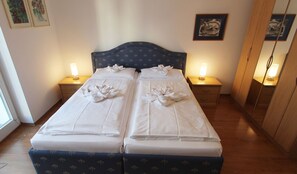 Unclassified image, 2 of 16, button