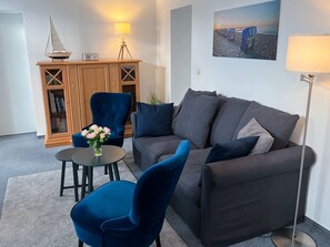 Unclassified image, 3 of 15, button - Modern vacation apartment Windlicht in Kühlungsborn, central and close to the beach - Villa (Kuehlungsborn)