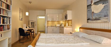 1 habitación, tabla de planchar con plancha y wifi