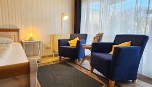 Unclassified image, 4 of 16, button