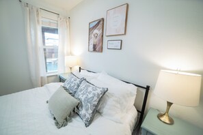 4 bedrooms, iron/ironing board, free WiFi, bed sheets