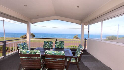 129 Sea Esplanade Burnett Heads