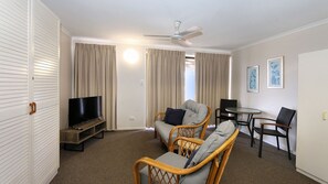 TV - Horizons 3a-16 Miller Bargara (Bargara)