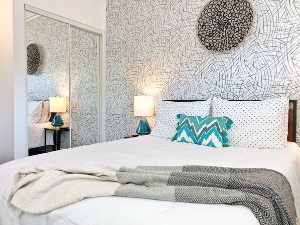 2 bedrooms, desk, iron/ironing board, free WiFi - Viewpoint Vista Stay San Diego Pet-Friendly Home (San Diego)