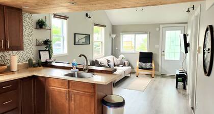 Hardy’s cute and cozy beach cottage