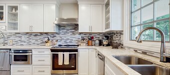 Golf Front Home with Course View, WiFi, Patio & Grill