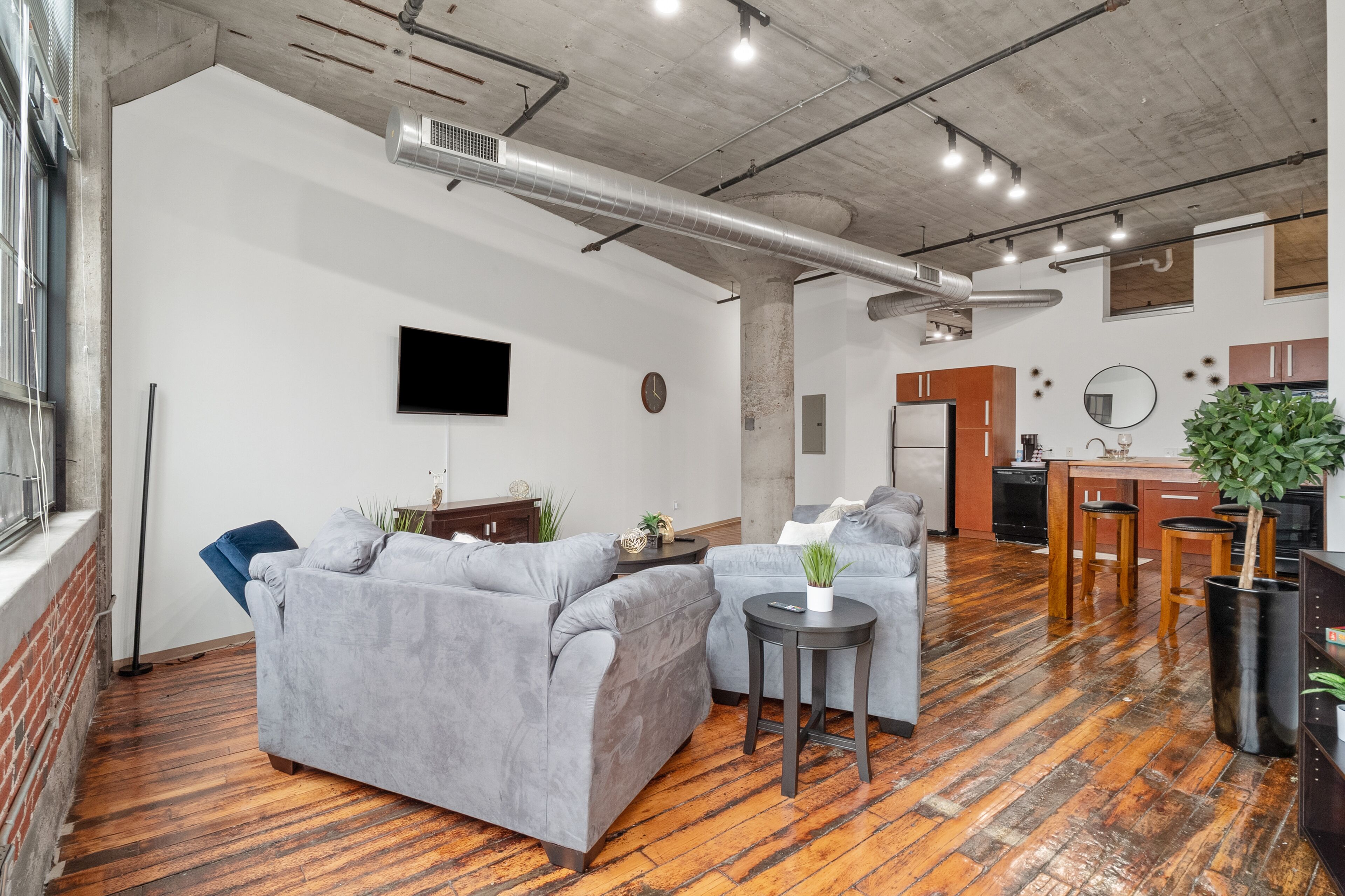 New Listing Relaxation in the City