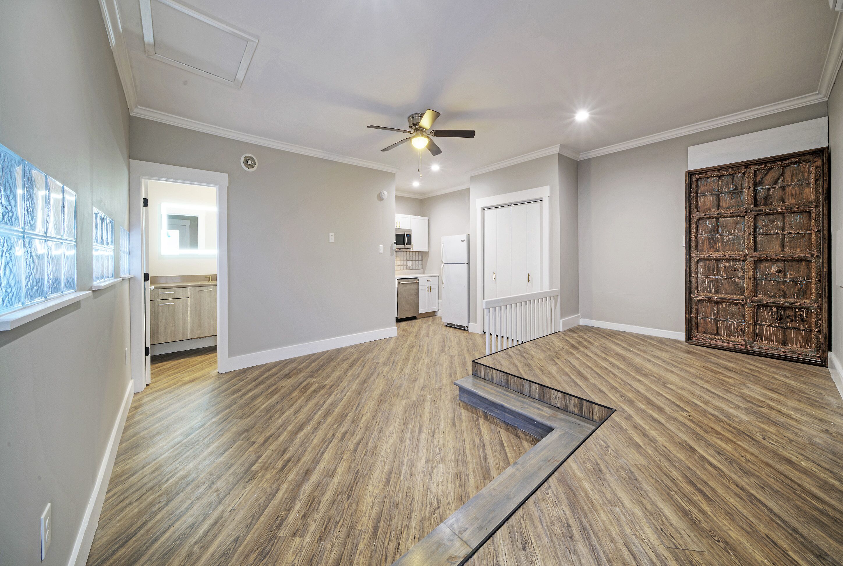 Classy studio perfect small apartment