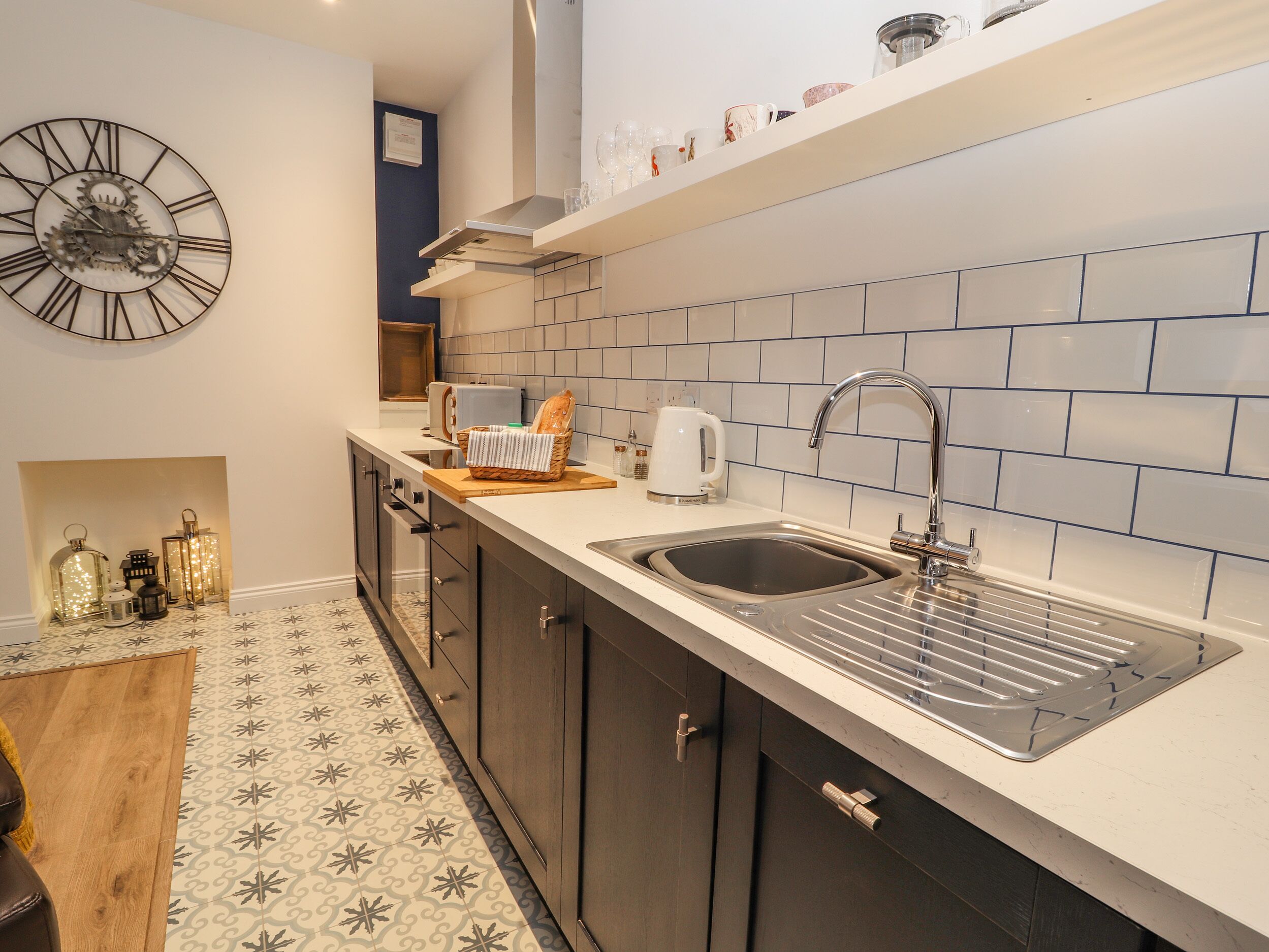 THE HARE, romantic, luxury holiday cottage in Worleston