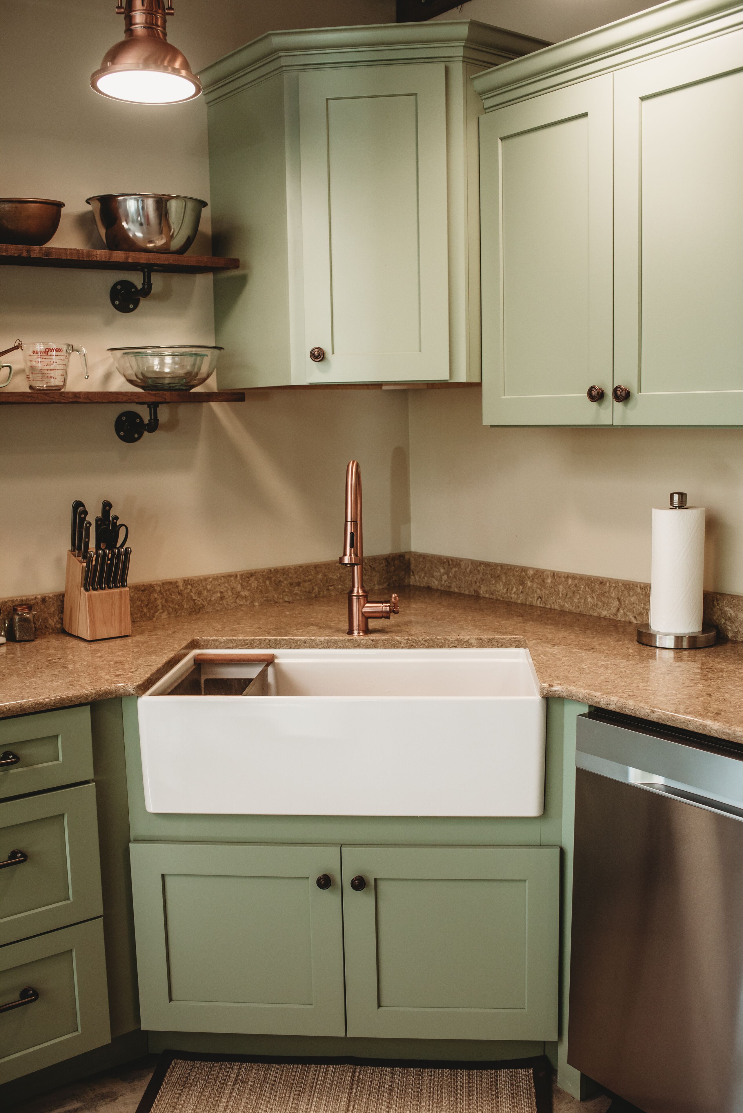 Private retreat in the woods with hiking and fishing