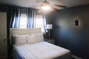 Room - This is a spacious, secluded, stylish home. It is located 1 (Atlanta)