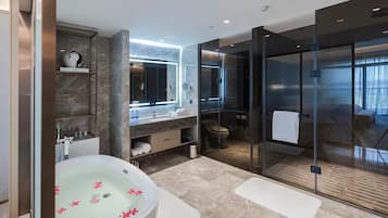 Minibar, in-room safe, blackout curtains, free WiFi