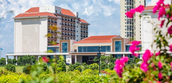 Front of property - Qianhuazhou Hotel (Huizhou)