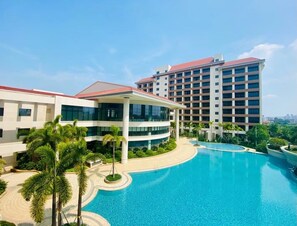 Außenpool (je nach Saison geöffnet)