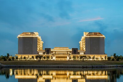 Qianhuazhou Hotel